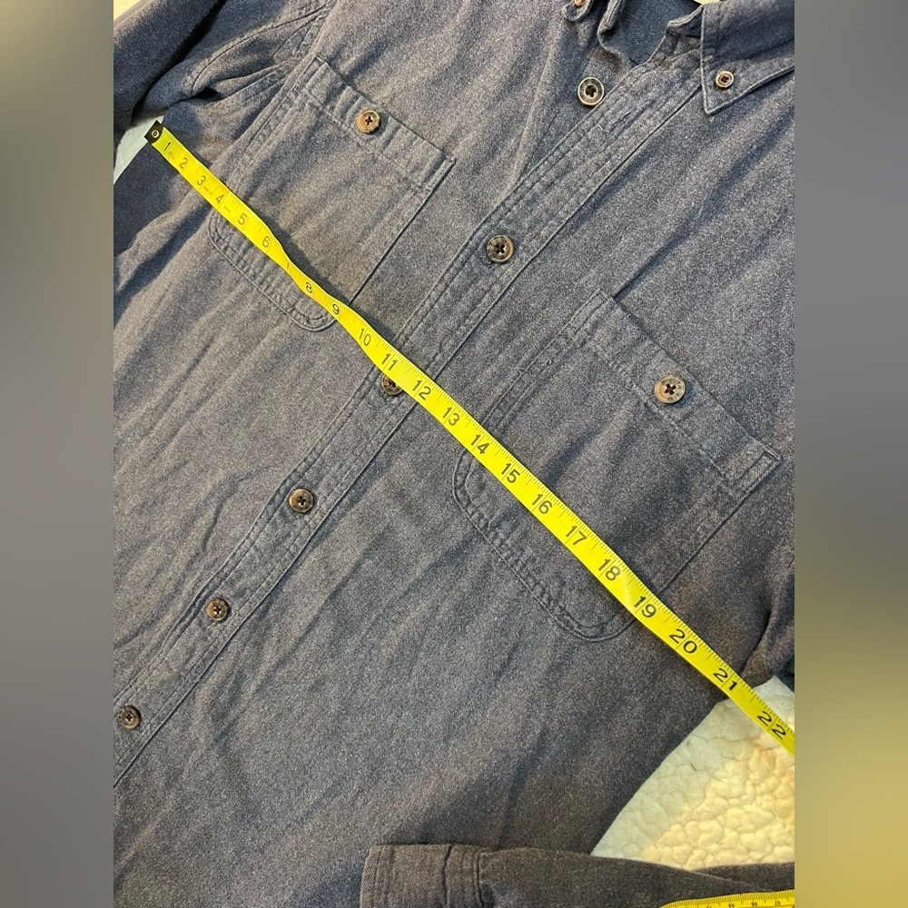 Duluth Navy Blue Flannel Button Up Shirt Men’s Medium - Picture 4 of 6
